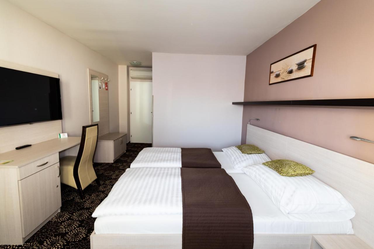 Parkhotel Plzen Congress Center Ngoại thất bức ảnh
